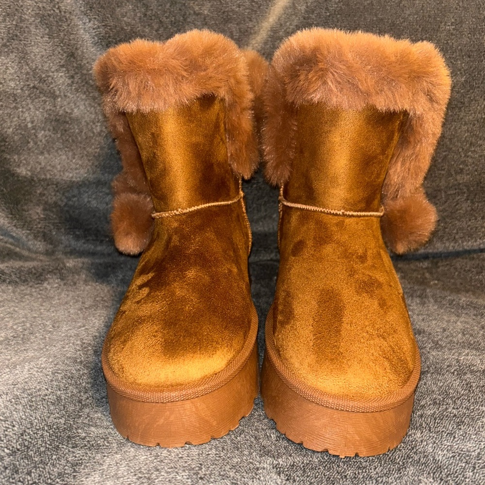 Rouge Helium Tan Faux Fur Women's Boots